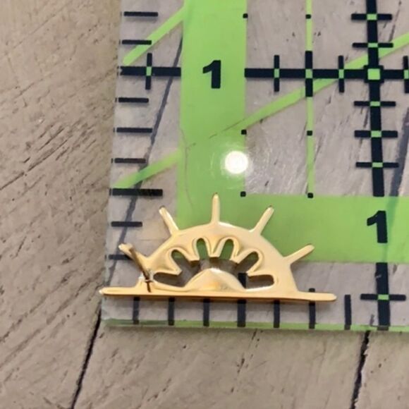 Gold Eyelash Stud Earrings Sun Ray Boho Evil Eye - Picture 7 of 7